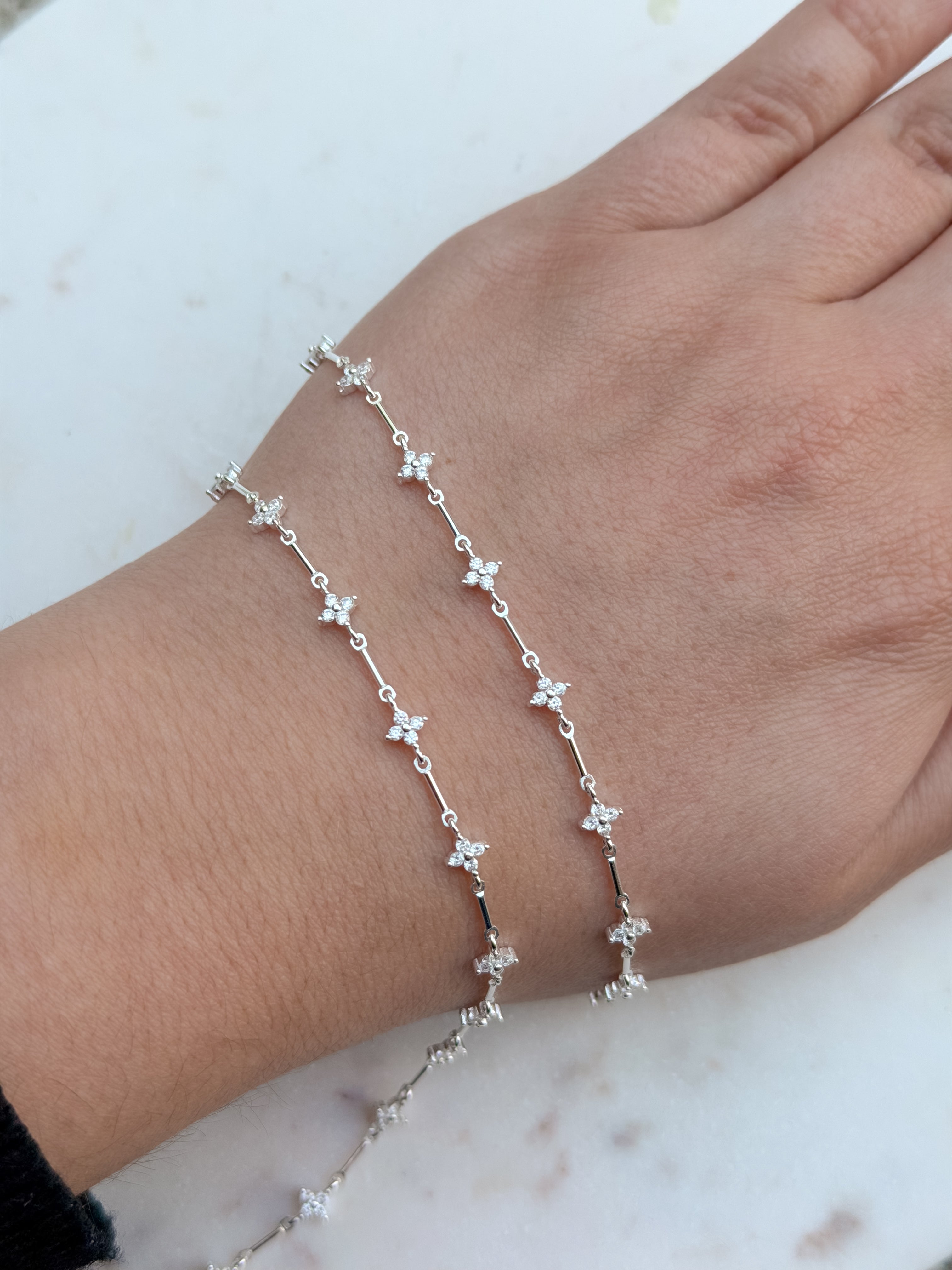 Sterling Silver Clover Bar Chain